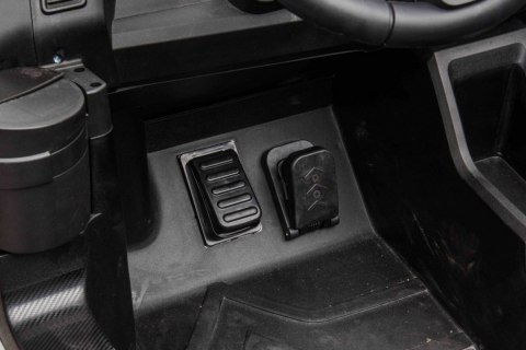 Pojazd 4-osobowy Buggy ATV RACING UTV2000 Z Baterią Li-ion Biały Pojazd 4-osobowy Buggy ATV RACING UTV2000 Z Baterią Li-ion Biały